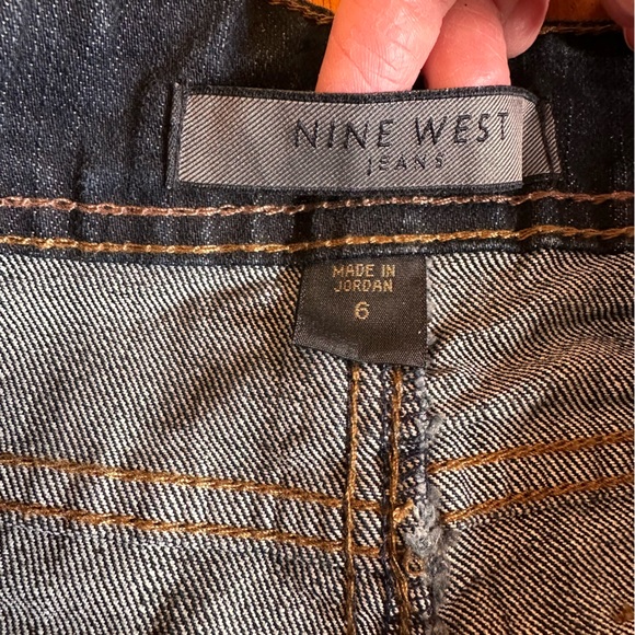 Nine West Flare Jeans Dark Wash Size 6 - Picture 4 of 5